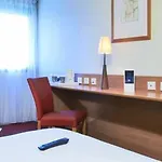 Kyriad Geneve St-genis-pouilly 2* Сен-Жени-Пуйи