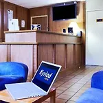 Hotel Kyriad Genève St-genis-pouilly 2*