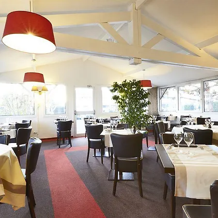 Kyriad Geneve St-genis-pouilly 2*