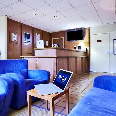 Kyriad Geneve St-genis-pouilly Hotel 2*