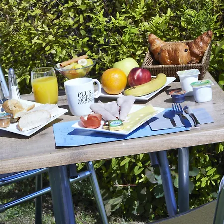 Kyriad Geneve St-genis-pouilly Hotel