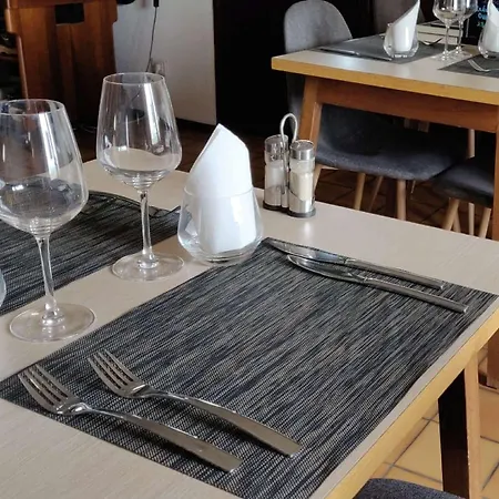 Hotel Kyriad Geneve St-genis-pouilly