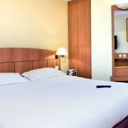 Hotel Kyriad Geneve St-genis-pouilly